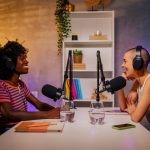 Deux créatrices de contenus podcast sur Nantes